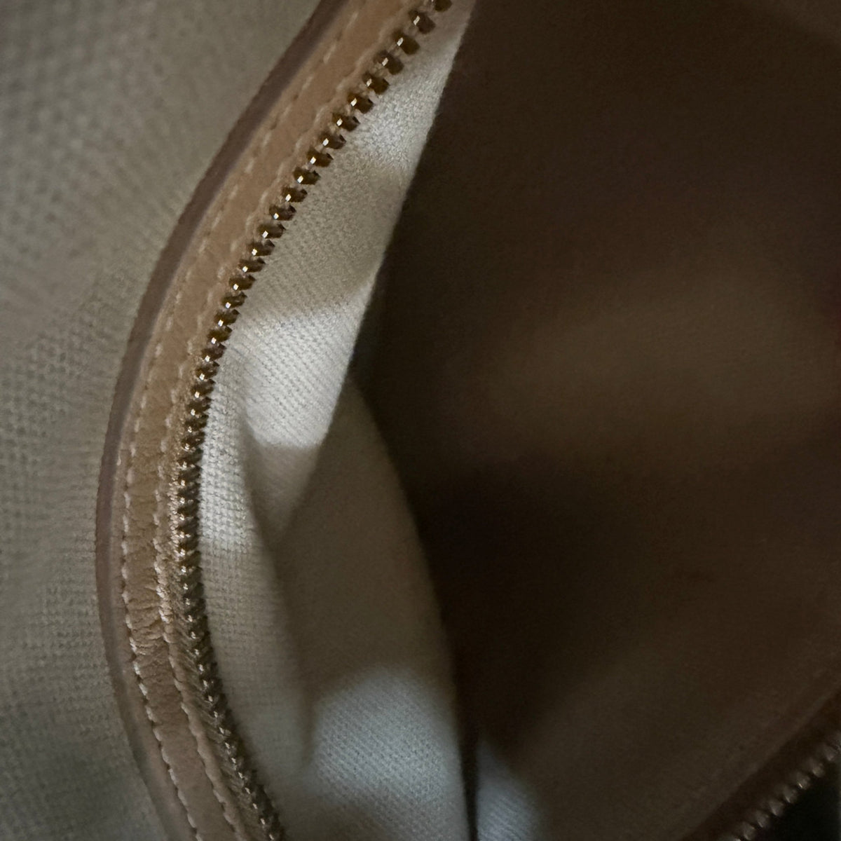 Givenchy Small Antigona Handbag — Beige/Tan, with Strap & Dust Bag - Vale & Row