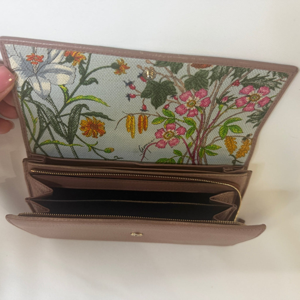 Gucci Floral-Center Wallet — Designer Leather Goods - Vale & Row