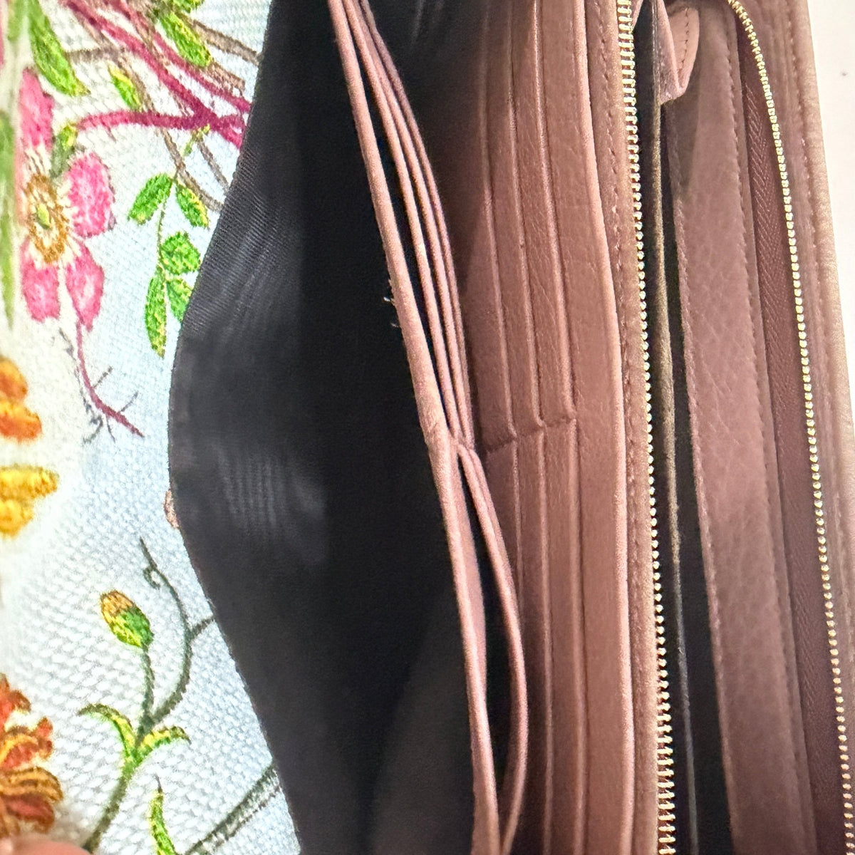 Gucci Floral-Center Wallet — Designer Leather Goods - Vale & Row