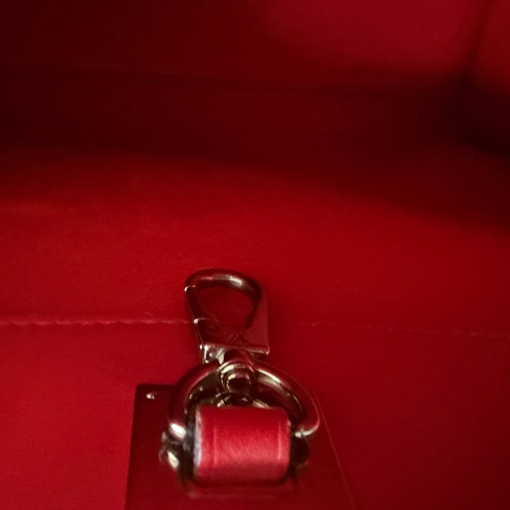 Louis Vuitton City Steamer MM handbag Red MM - Vale & Row
