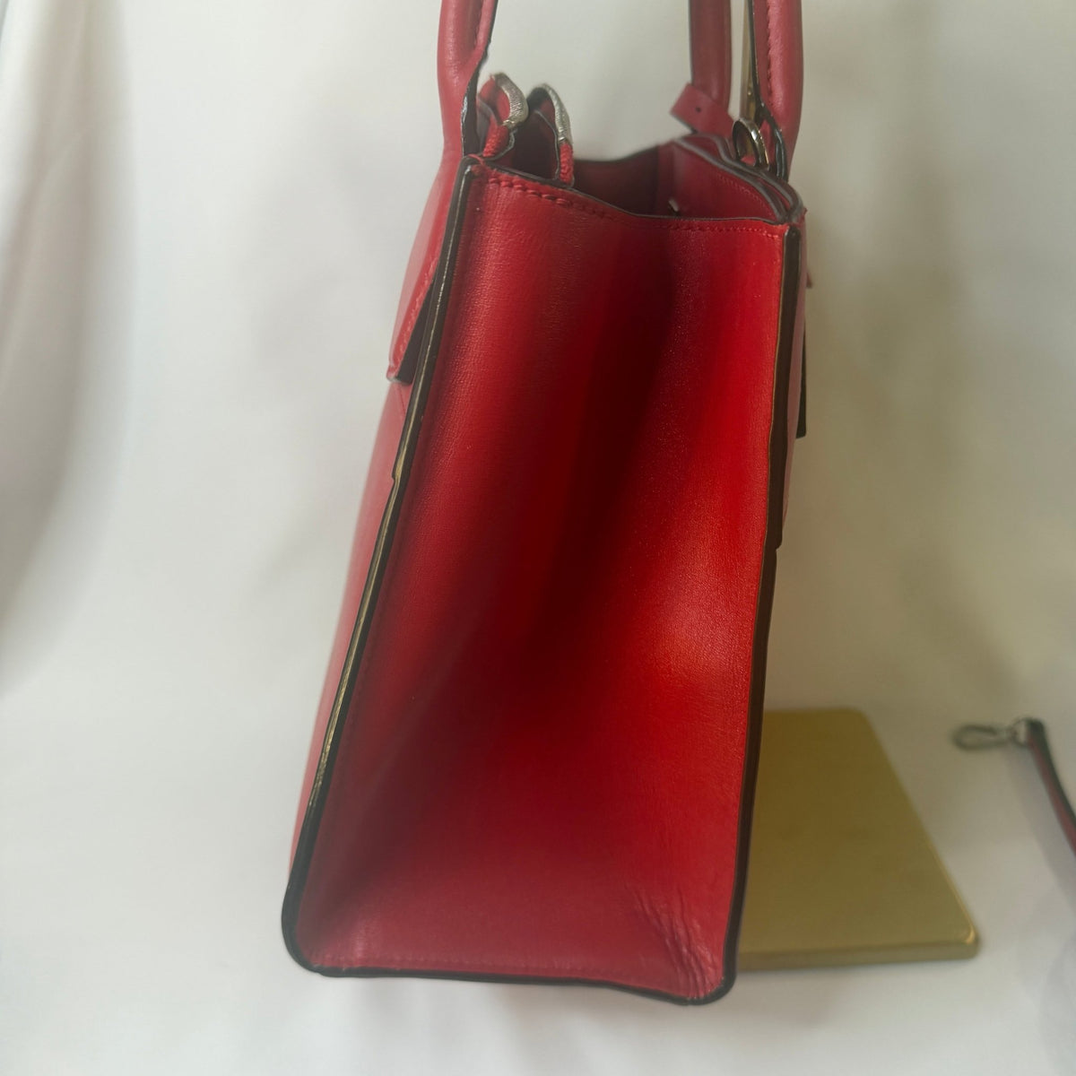 Louis Vuitton City Steamer MM handbag Red MM - Vale & Row