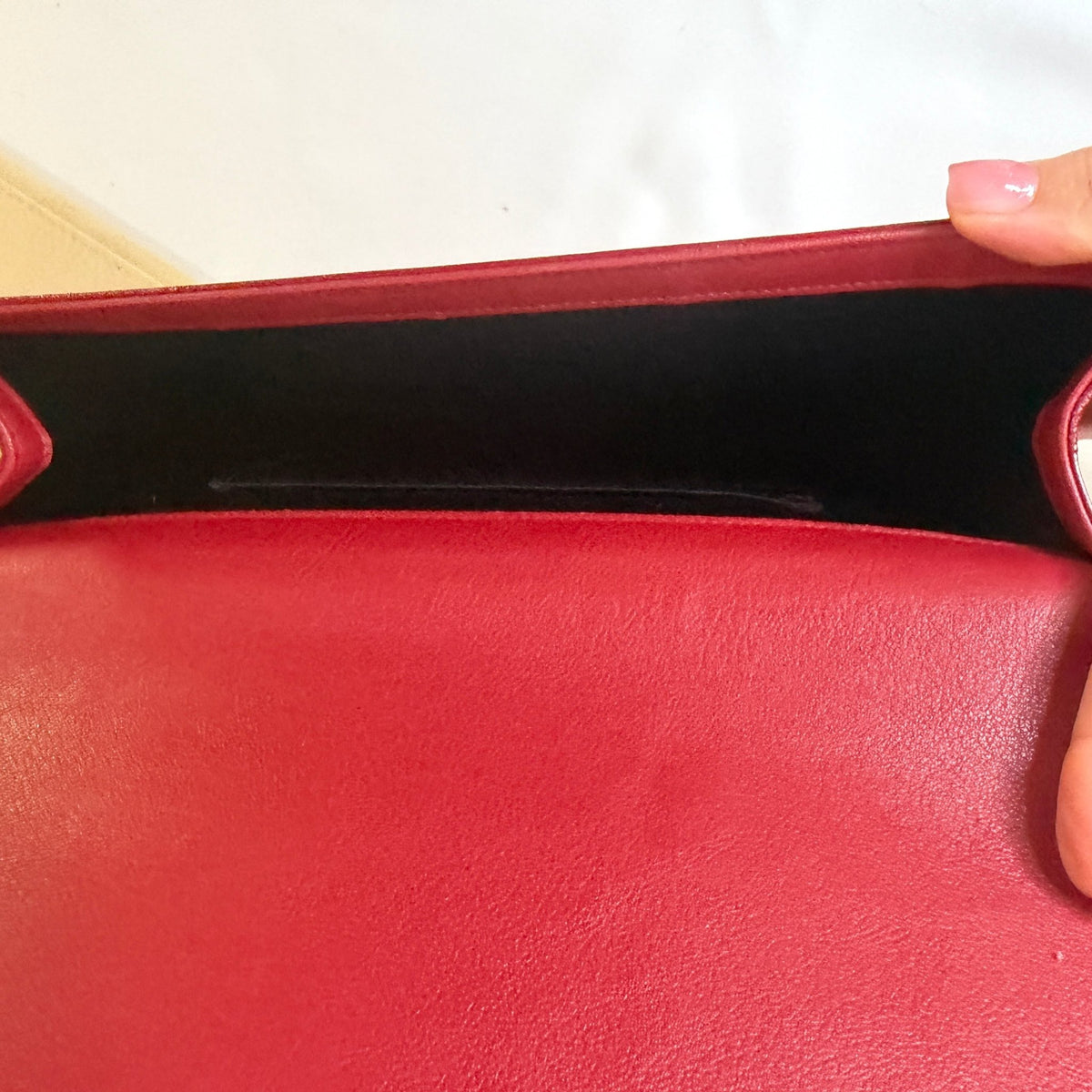 Women's Saint Laurent YSL Belle de Jour Leather Clutch with chain and interior protector - Vale & Row